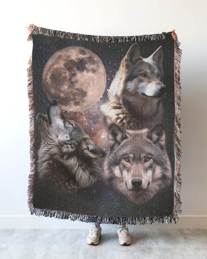 Three Wolves And The Moon Retro Woven Blanket. - KILLER RETRO